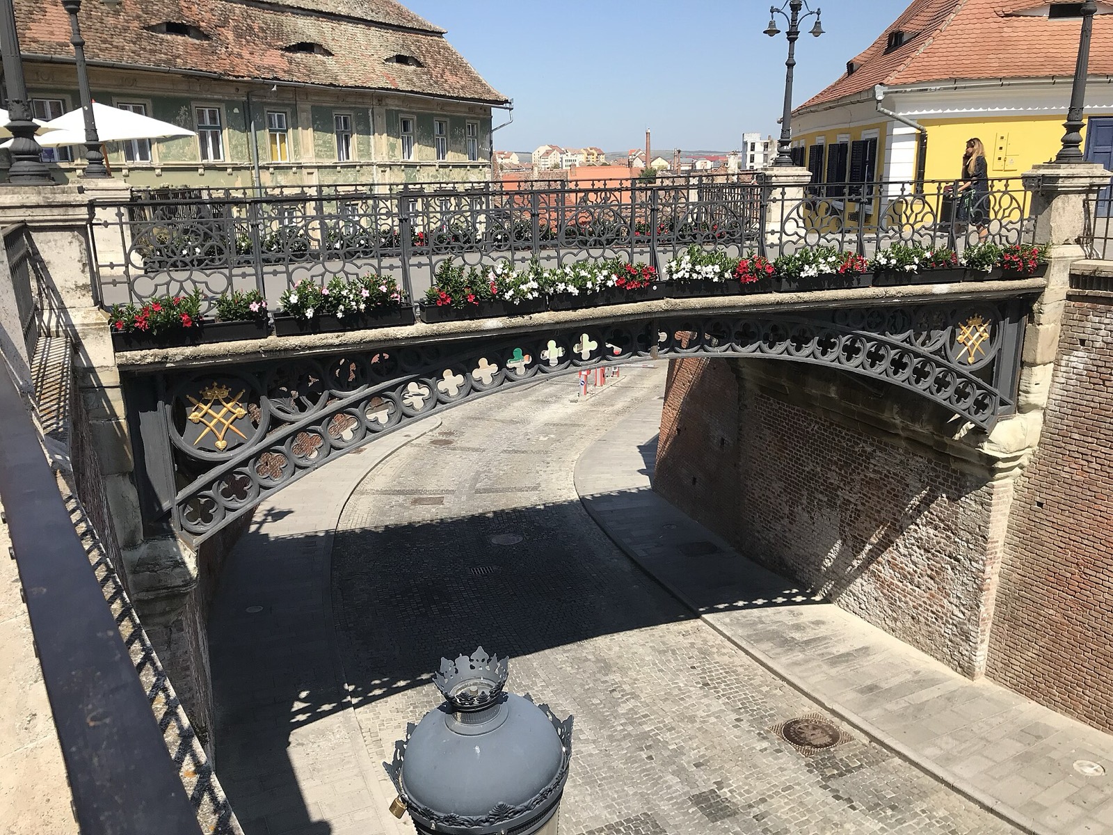 Balustrada din fontă a podului